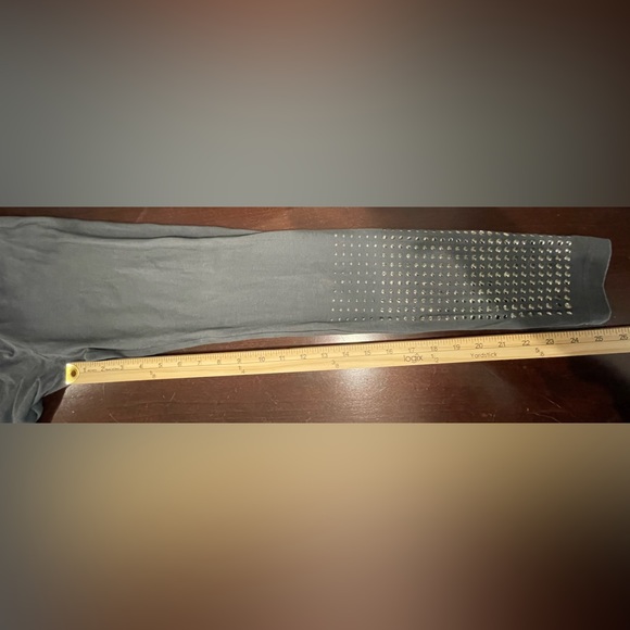 Vegas Royalty (2) Piece Set Gray & White Embellishment Tank Top New Orleans Sz M - Picture 14 of 16